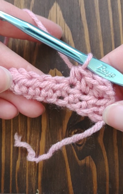 How to Half Double Crochet: Easy & Free Tutorial