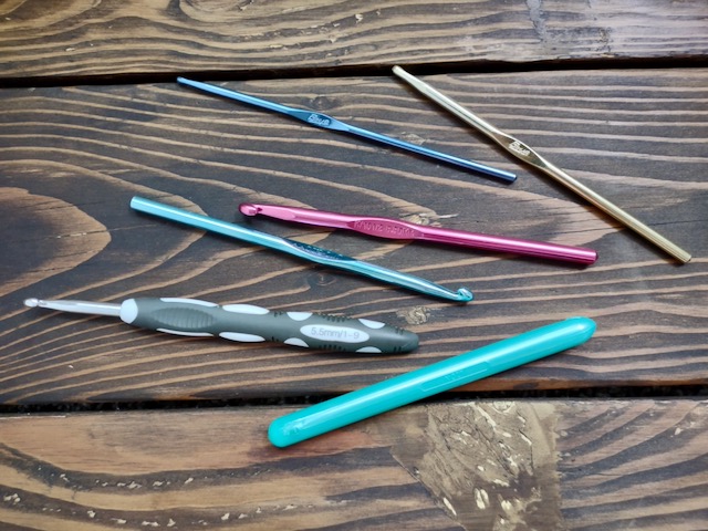 Crochet Travel Essentials: How & What to Pack for Crochet on the Go!