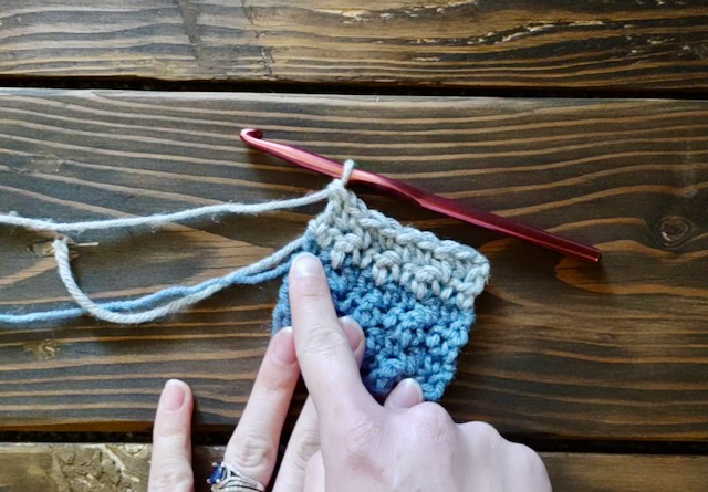 How to Change Colors in Crochet: End of the Row