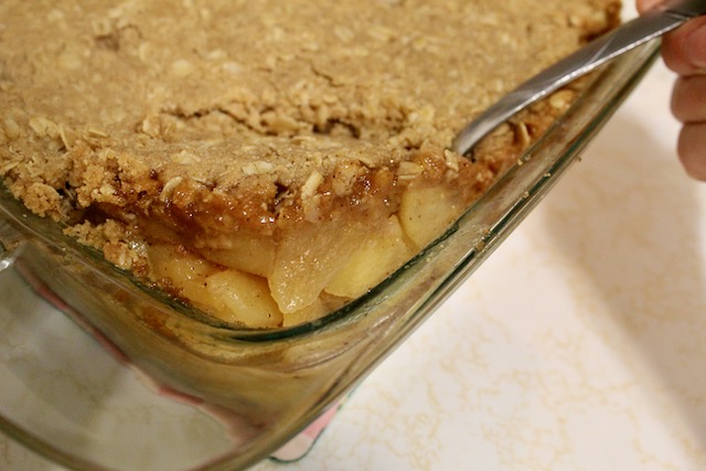 Serving up apple crisp